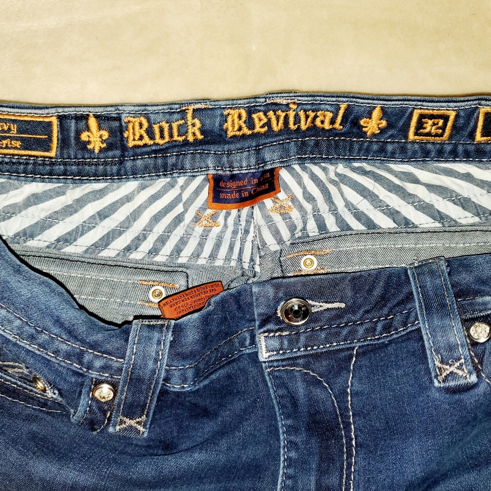Rock revival curvy midrise jeans 32x30